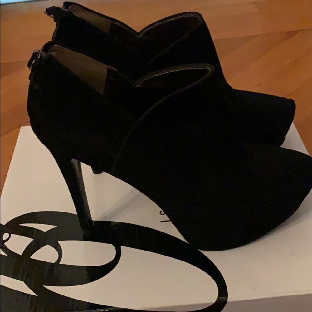 Nine West Bootie